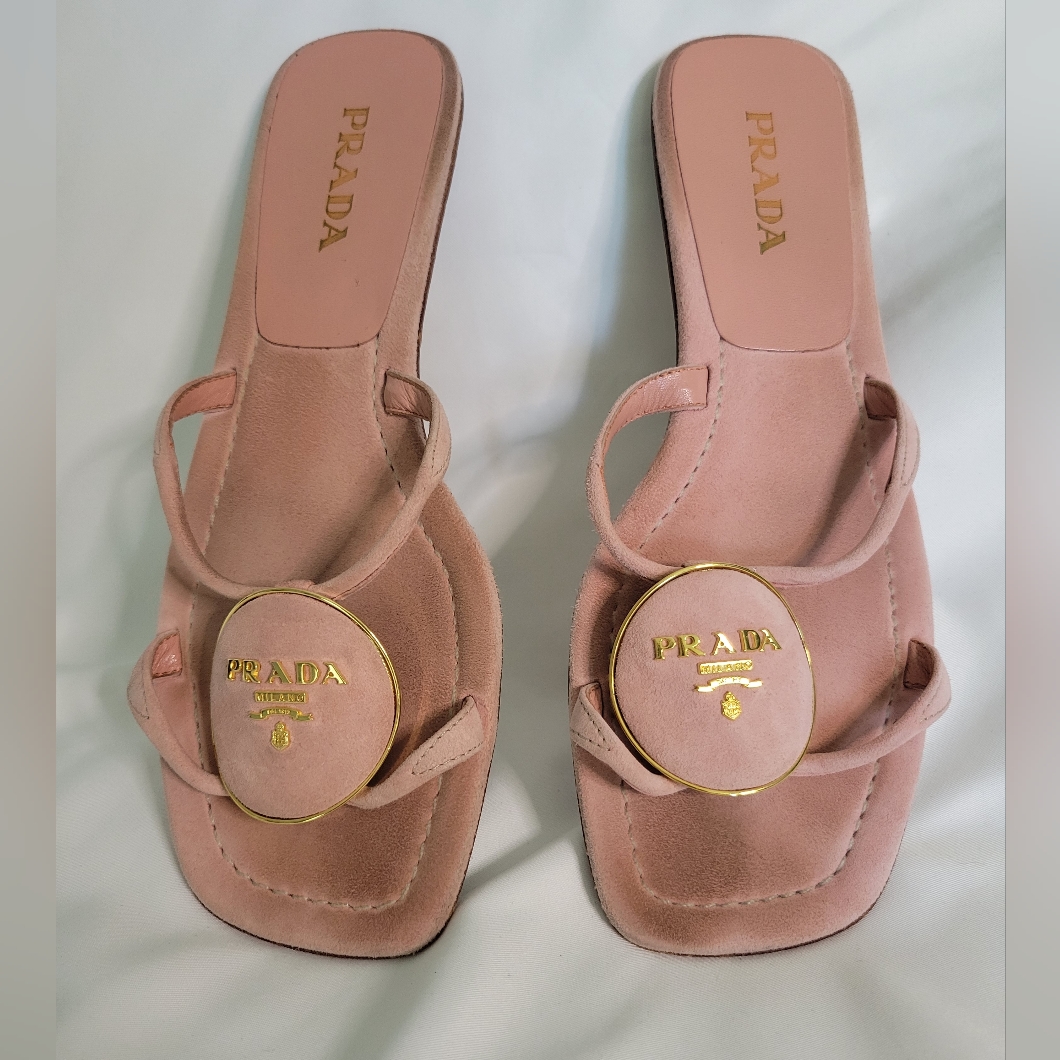Prada Vintage Light Pink Sandals With Gold Details. Samples Size 37- Us 7